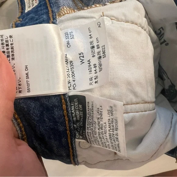 Levi’s 501 shorts - Picture 6 of 6